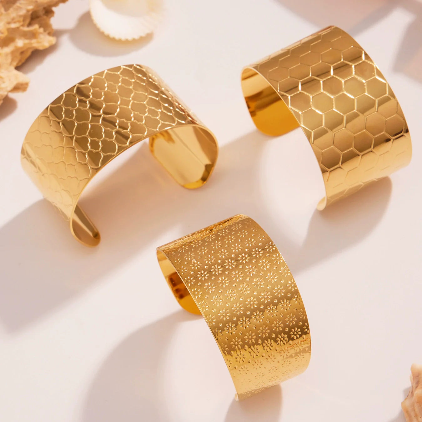 316L Stainless Steel 18K Gold Plated Bold Floral Pattern Adjustable Open Cuff Bracelet