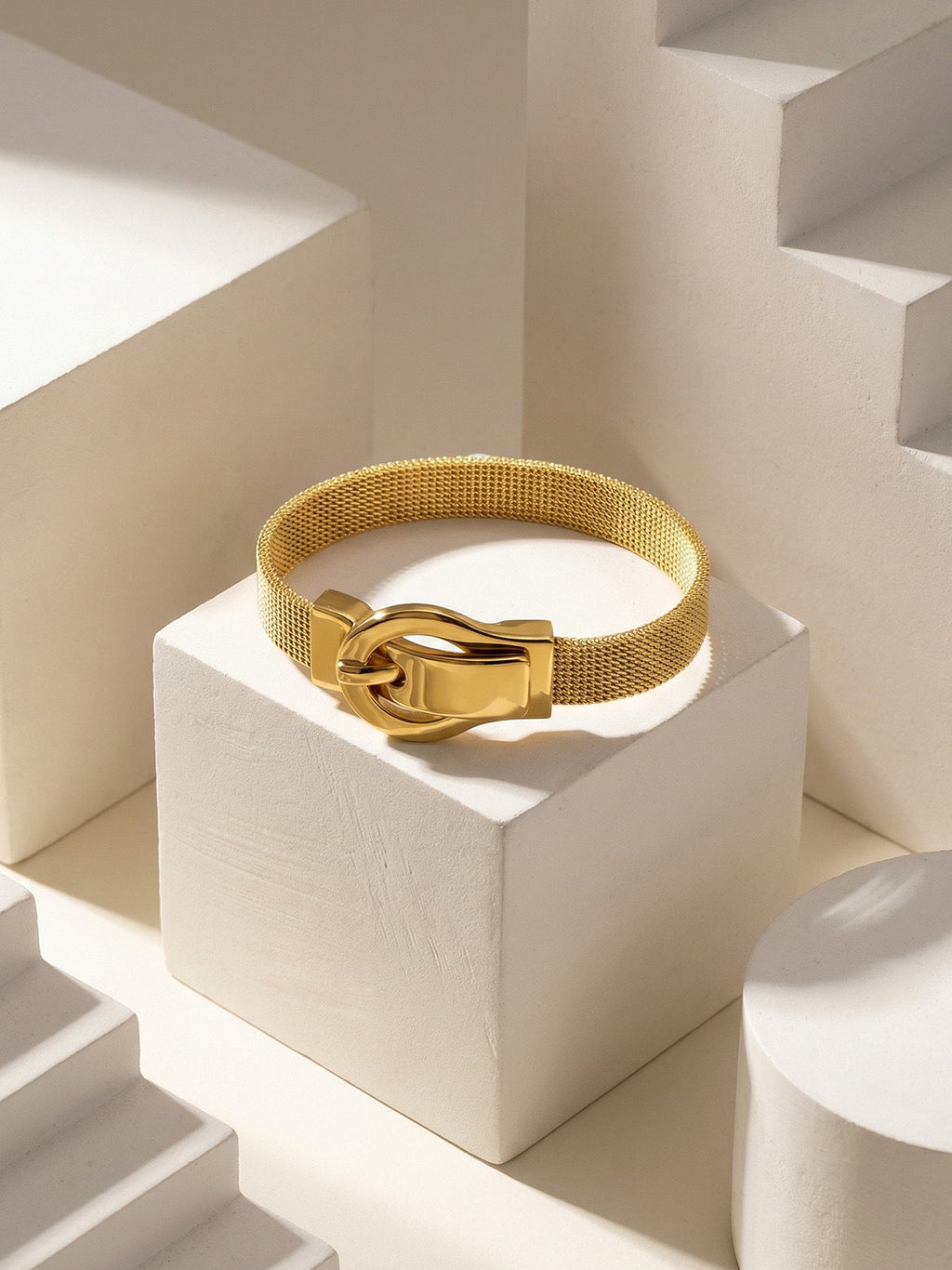 316L Stainless Steel 18K Gold Plated Elegant Magnetic Buckle Bracelet