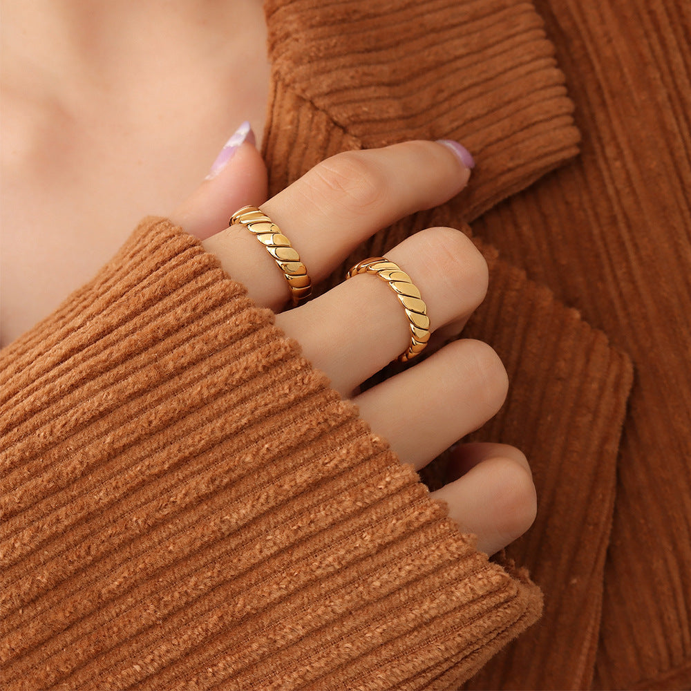Geometric Band Ring