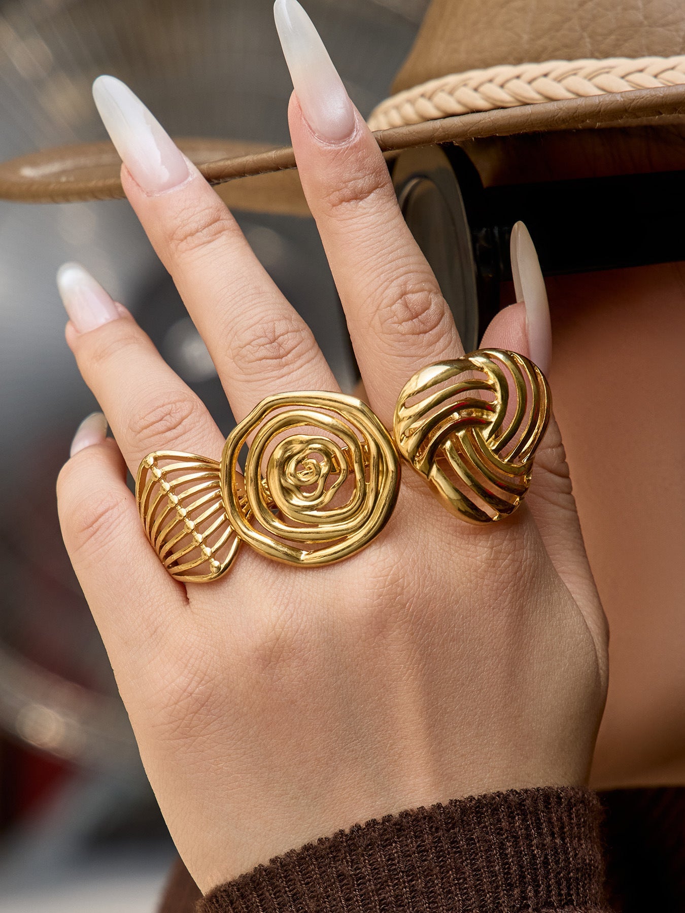 Geometric Hollow Open Ring