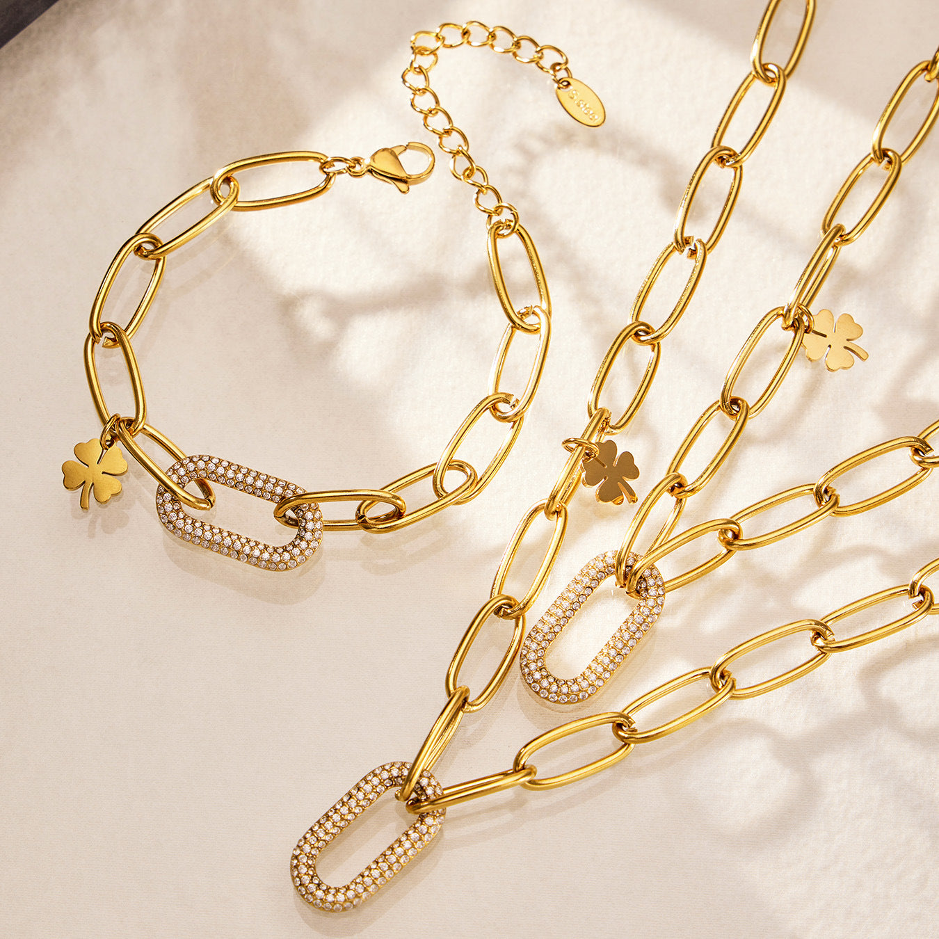Zircon Lock Pendant Necklace
