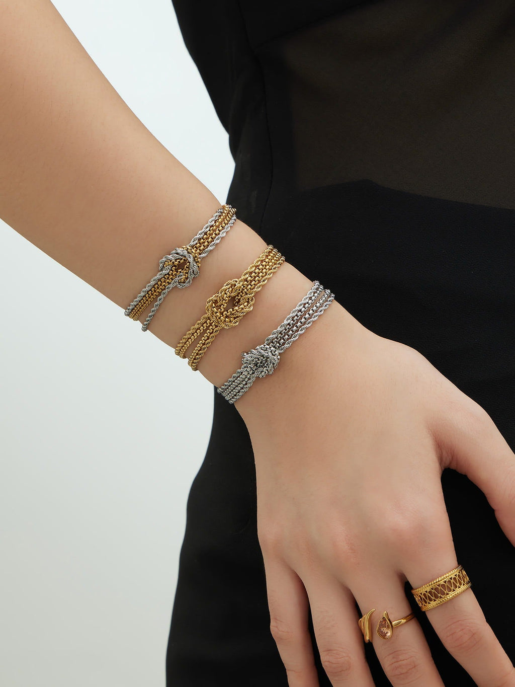 316L Stainless Steel Knotted Chain Bracelet | 18K PVD Gold Wholesale