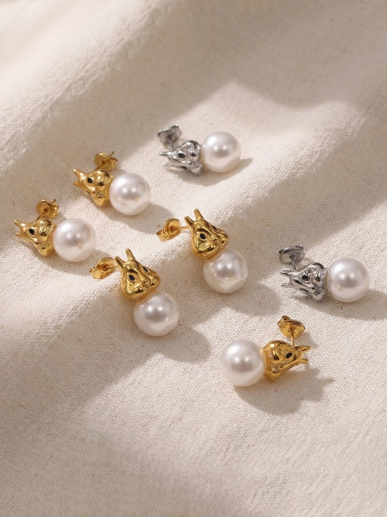 Squirrel Faux Pearl Earrings & Necklace Set