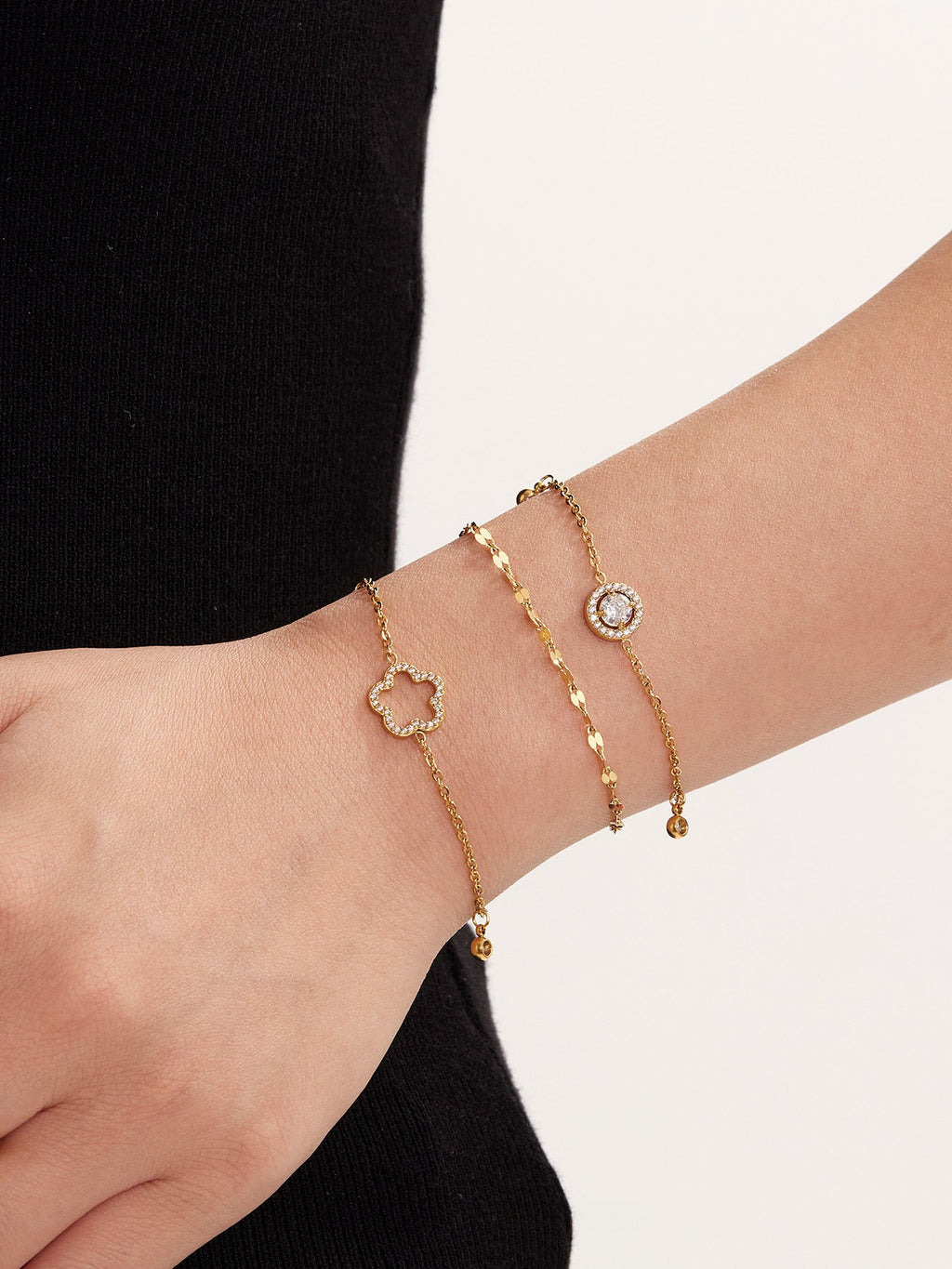 Pavé Zircon Hollow Flower Tassel Anklet