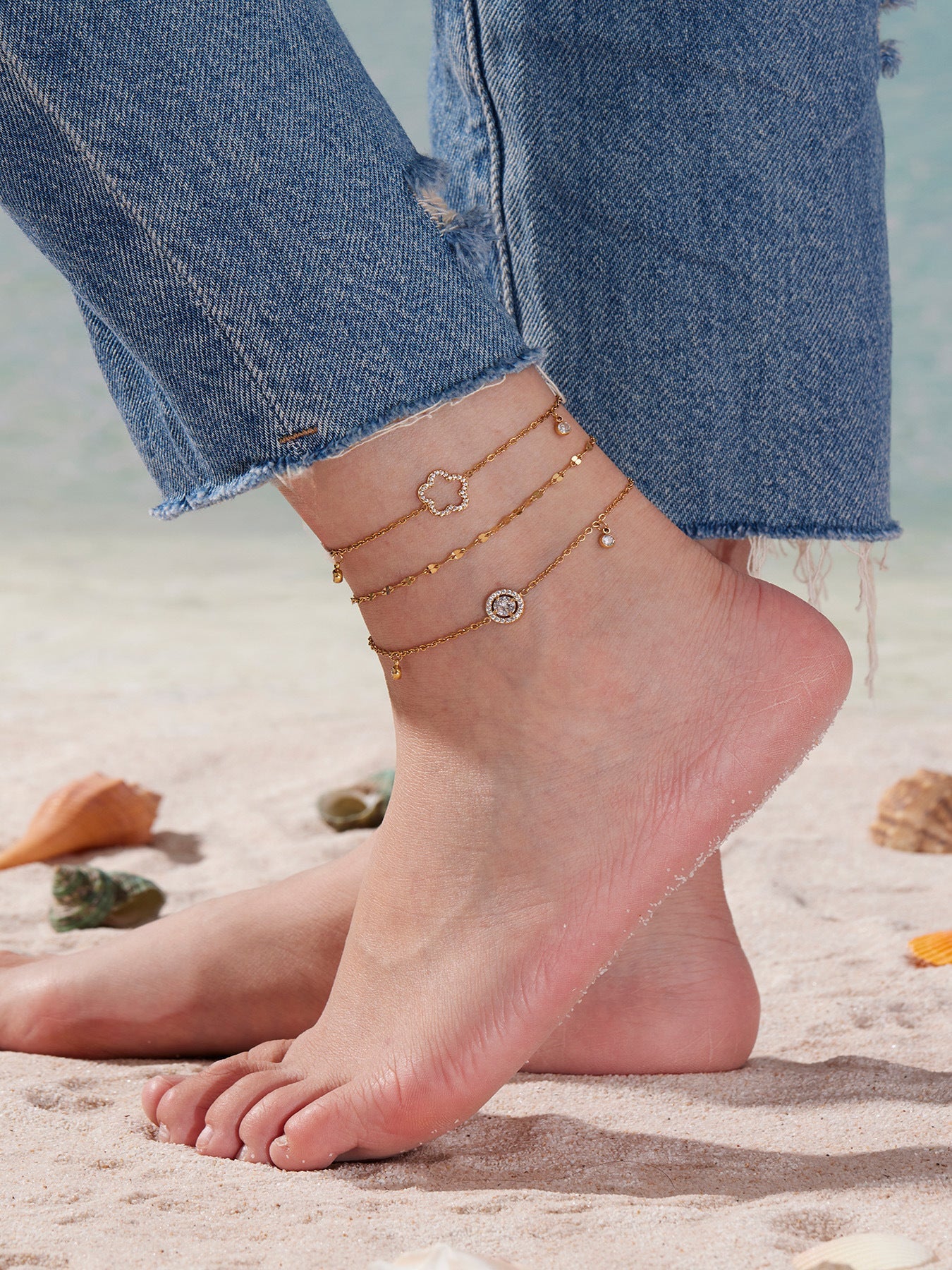 Pavé Zircon Hollow Flower Tassel Anklet