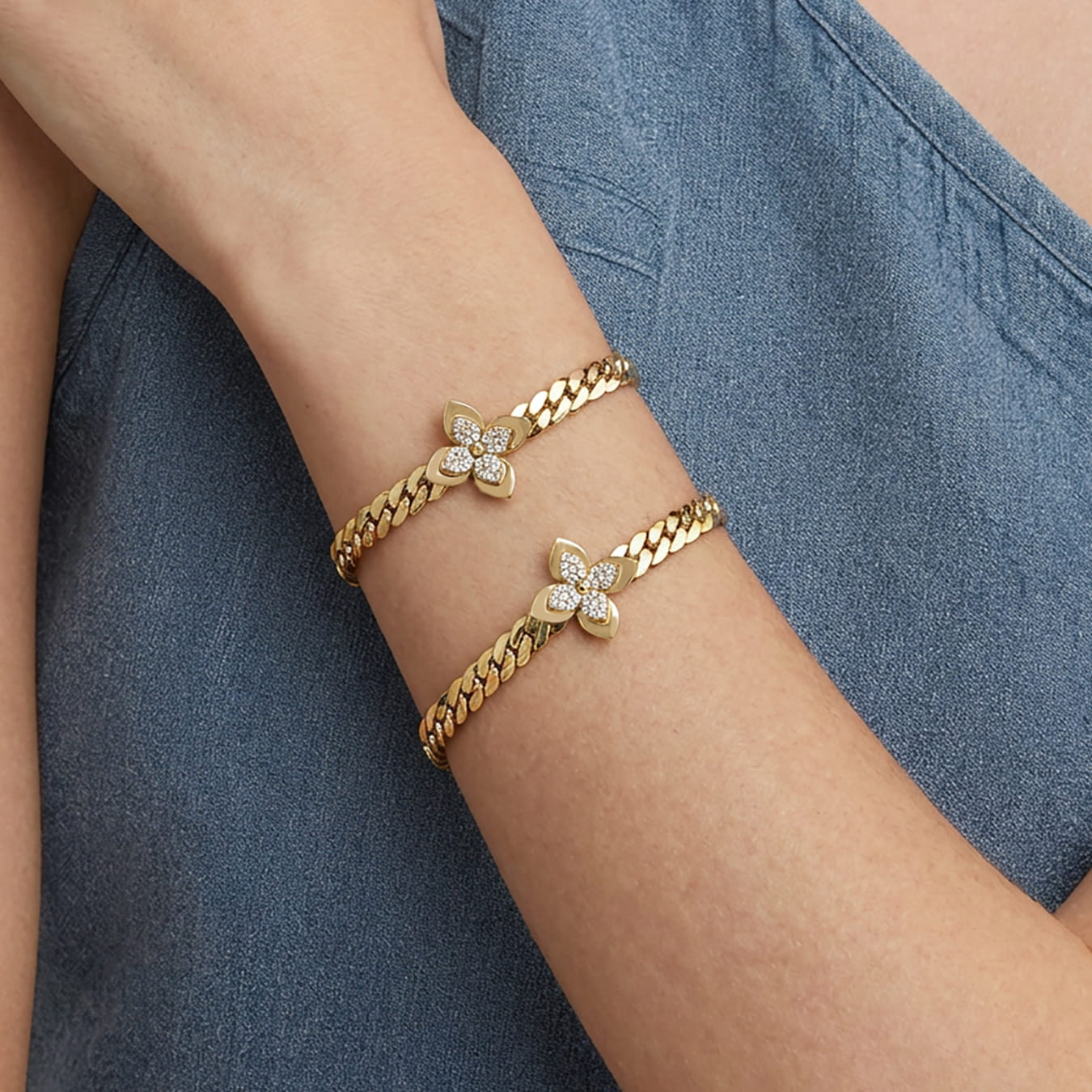 Zircon Flower Necklace & Bracelet Set