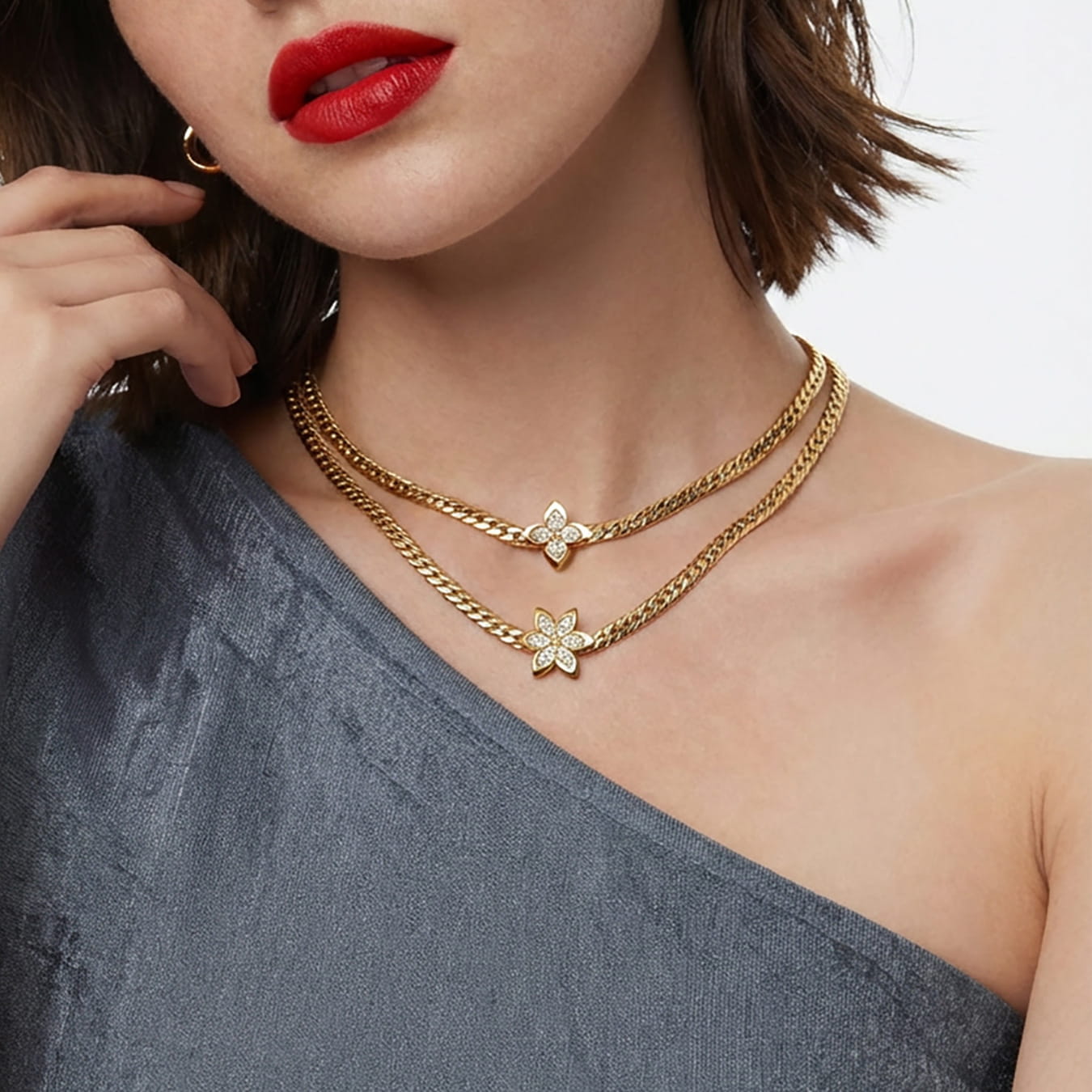 Zircon Flower Necklace & Bracelet Set
