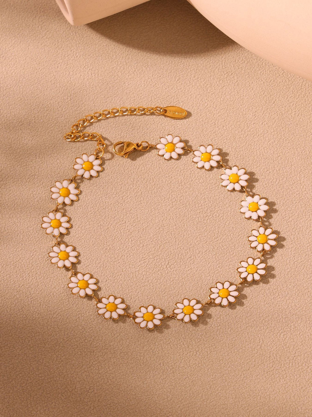 Daisy Flower 18K Gold Chain Jewelry Collection