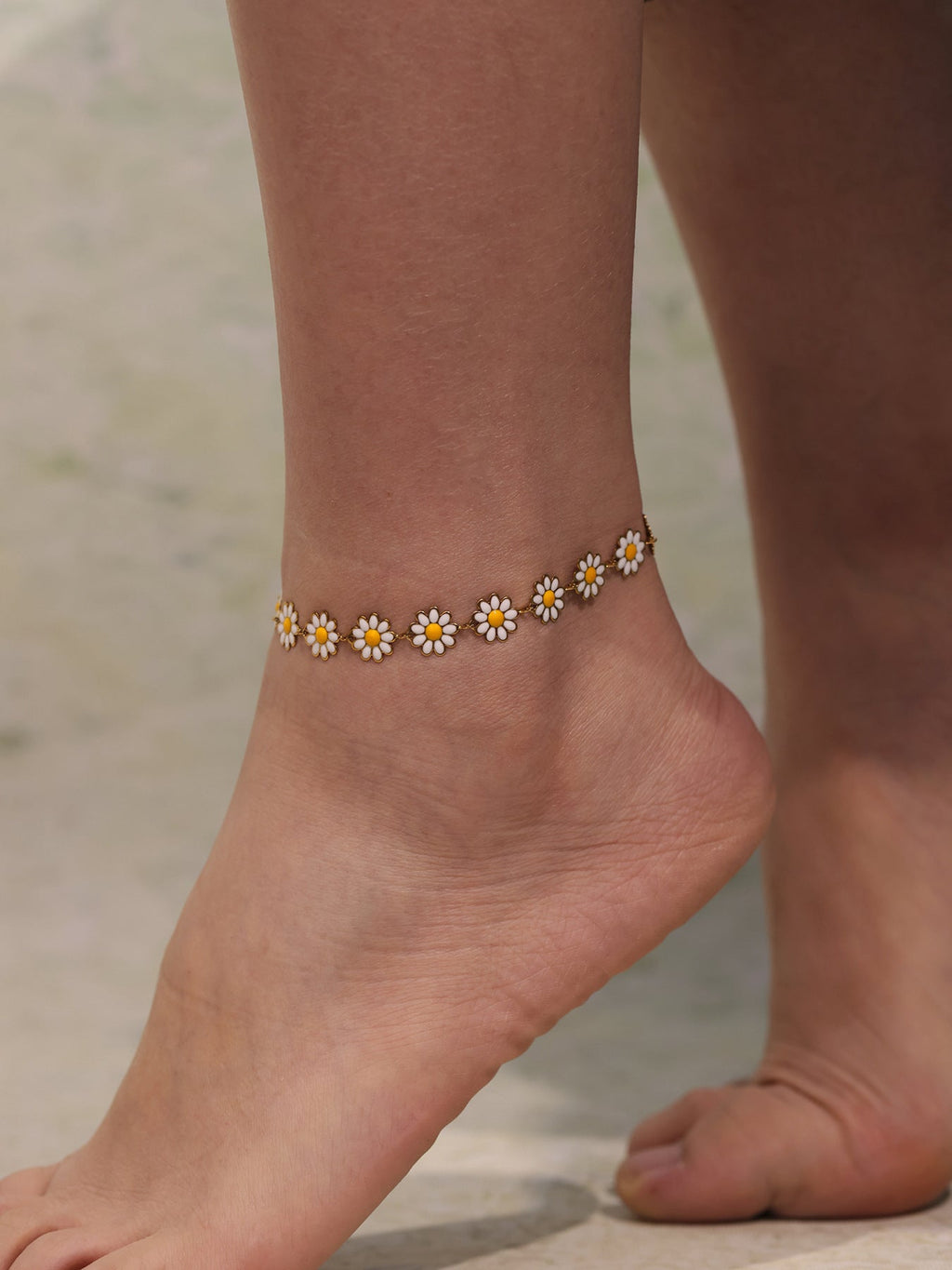 Daisy Flower 18K Gold Chain Jewelry Collection