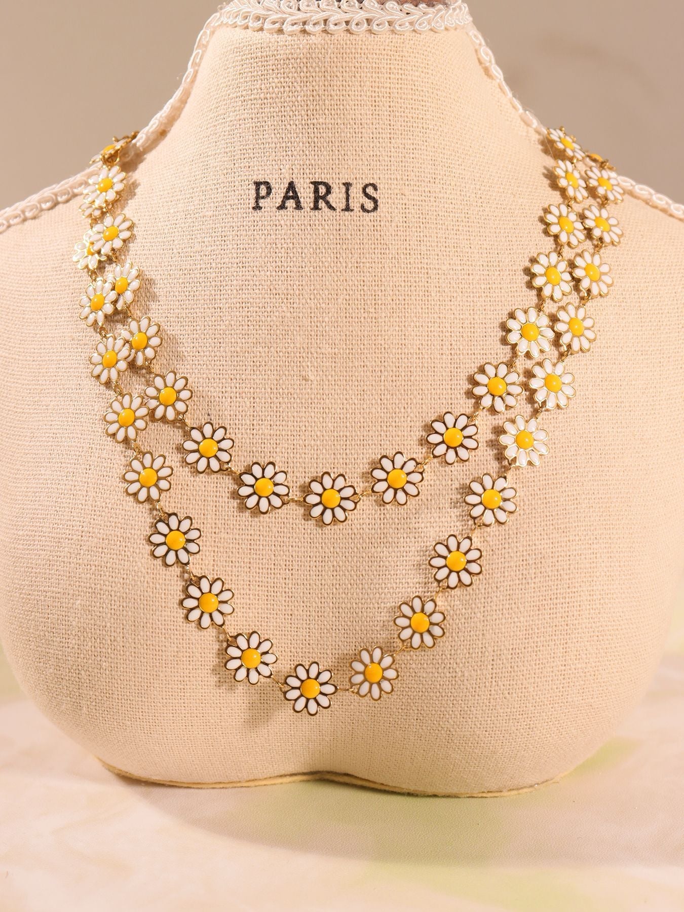 Daisy Flower 18K Gold Chain Jewelry Collection