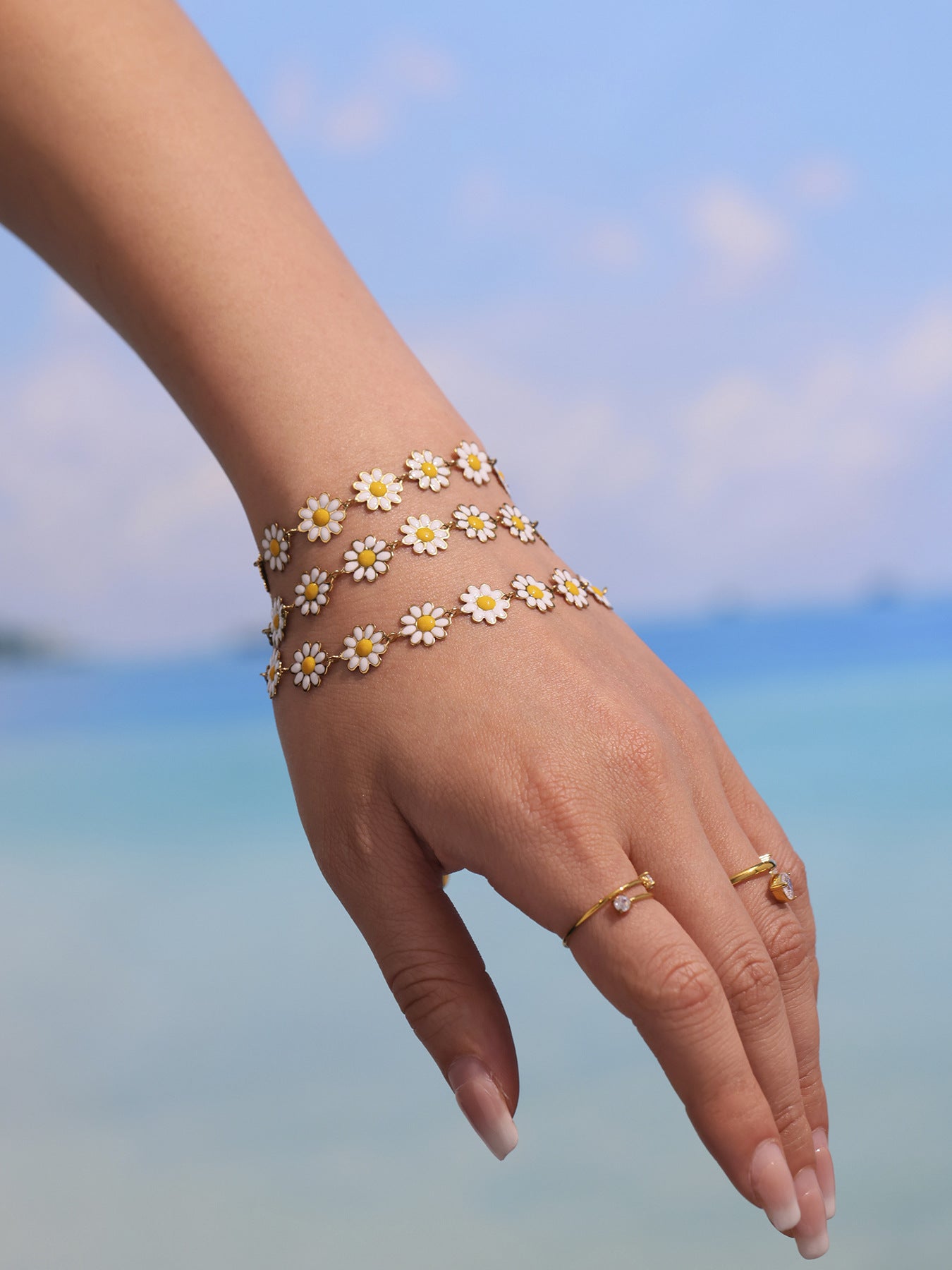 Daisy Flower 18K Gold Chain Jewelry Collection
